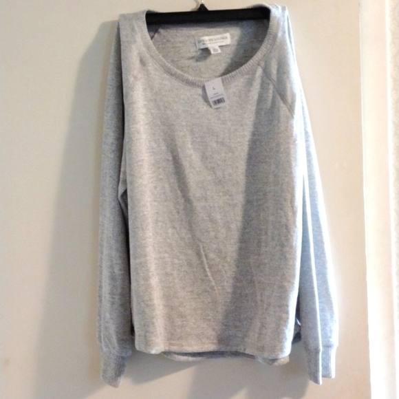 Woman’s Karen Neuburger Large Live Love Lounge Sleep top in gray. New with tags - Picture 1 of 4